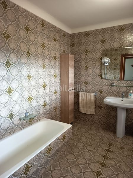 Foto db52c058-dc68-4614-9883-d1a4a28d2b23. Chalet  en venta , 7 dormitorios. en Ulldecona
