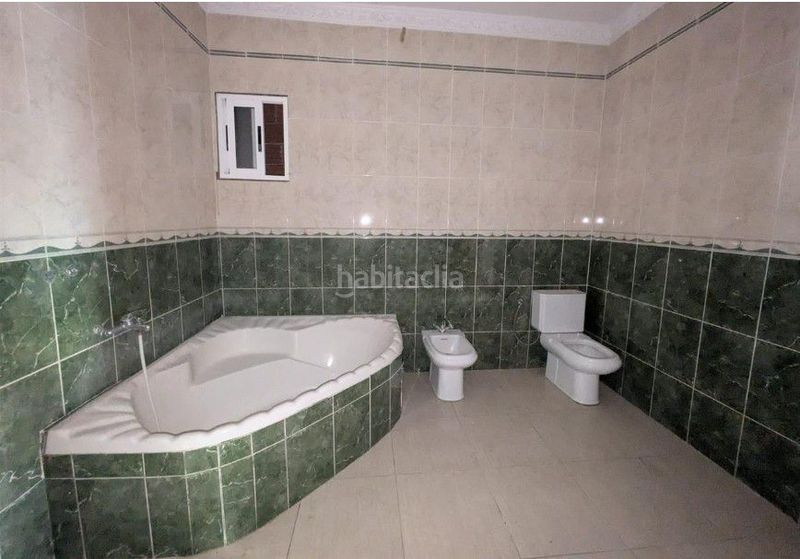 Foto 2bee8504-bcc6-4204-a8ee-e13525fbb01f. Casa adosada  en venta , 3 dormitorios. en Tortosa