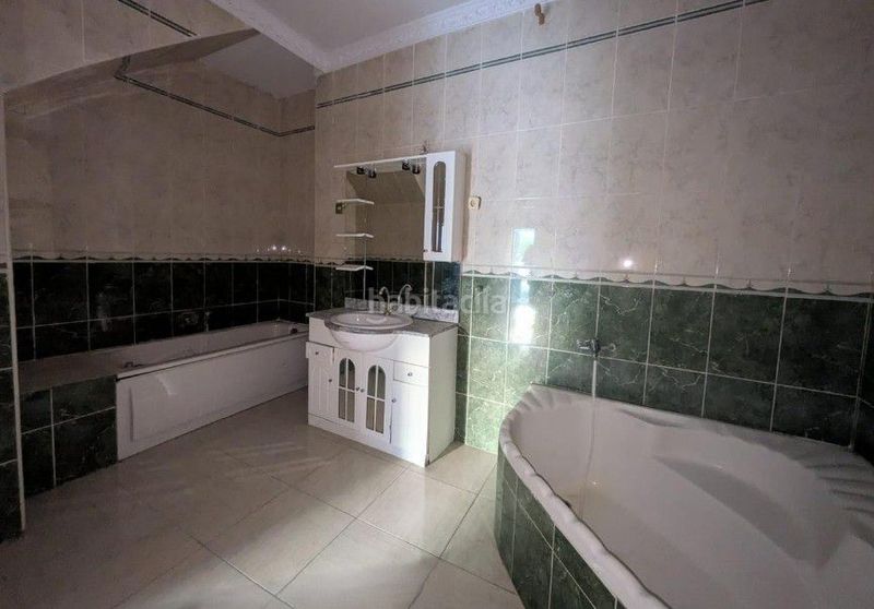 Foto 940c2ed2-3b4d-4d2c-a103-5c8bd4125ab1. Casa adosada  en venta , 3 dormitorios. en Tortosa