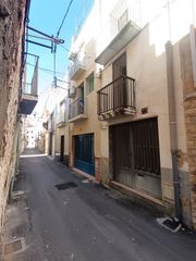 House  Pietat. Casa en venta en ulldecona, 4 dormitorios.