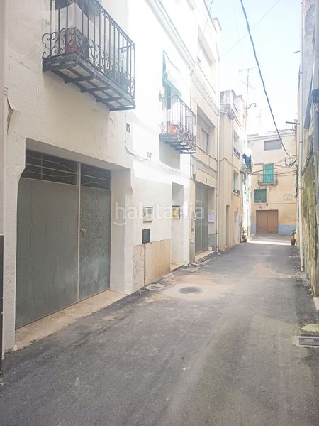 Foto dd439c0c-a233-4095-b691-e0a03a2b15e4. Casa amb aparcament a Ulldecona