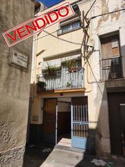 Casa a Roquetes 9. Casa en venta en ulldecona, 4 dormitorios.