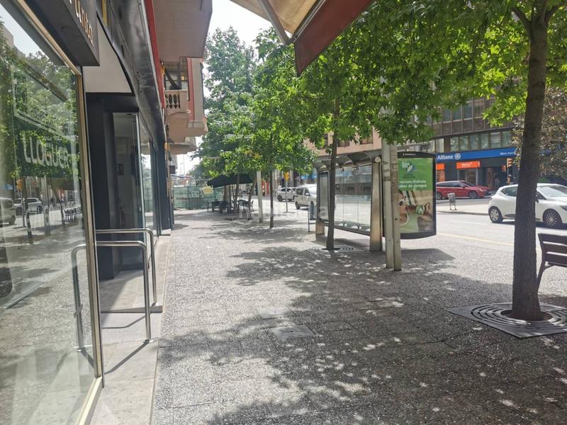Foto 868b9bf1-3d90-4596-8095-212d9c3cc7ce. Alquiler local comercial alquiler de local comercial capital en Girona