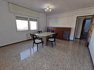 Maison  Calle sant antoni. Venta  casa en amer dispone de 3 apartamentos independientes