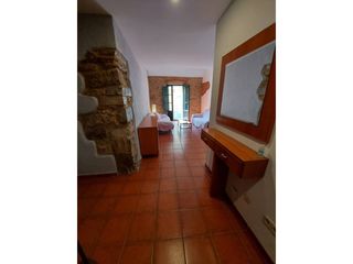 Miete Etagenwohnung  Calle abeuradors. Alquiler de piso en barri vell, girona capital