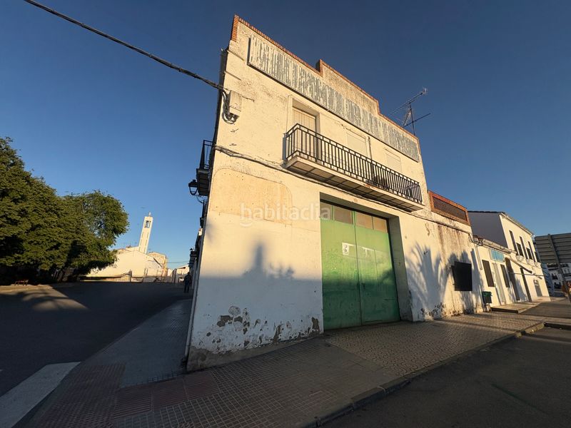Foto f6416fd8-1532-4a11-9c1b-46ac8f53f1ff. Casa a calle santiago 57 a Llerena