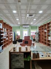 Local Comercial a Avenida del doctor fleming 13