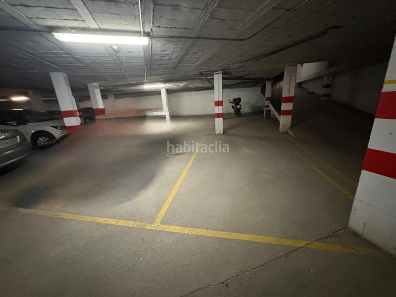 Foto 6787c206-b911-4d83-a880-c4933b352a37. Aparcament cotxe a Llerena