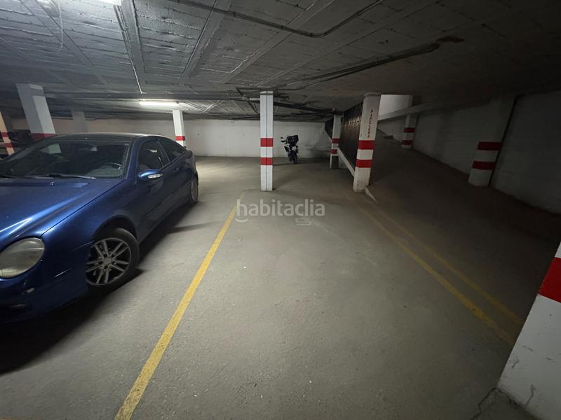 Foto cd5434bf-9be5-42fc-a7bd-83bd386b1c40. Aparcament cotxe a Llerena