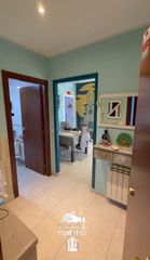Etagenwohnung in Tàrrega. ?? pis de 3 habitacions amb terrassa, plaça d'aparcament i trast