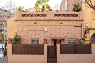 Maison  Carrer l'aviador ruiz de alda. Casa exclusiva reformada con 3 orientaciones