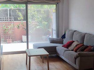 Pis  Carrer de gernika. Piso reformado con gran terraza en finca joven con piscina comun
