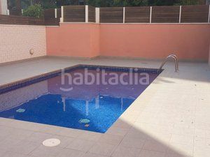 Foto 36e85d57-1a45-4ed4-a5f3-efa64163f8e1. Pis amb calefacció piscina a La Marina del Port Barcelona
