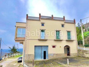 Foto d5a9f531-9b31-45a4-a0fc-472e4fd4f729. Xalet amb aparcament a Argençola
