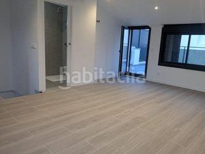 Foto b5ff6890-b99a-4dab-abb0-de0db4ed5e57. Dúplex amb calefacció a Poble Sec Igualada