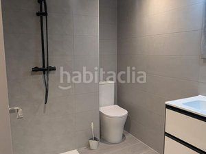 Foto e3637ed0-c6e0-49cb-9c06-355075725a0c. Dúplex amb calefacció a Poble Sec Igualada