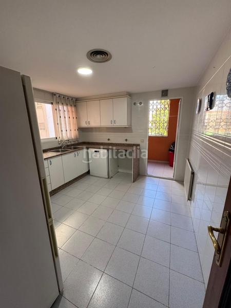 Foto 3526fbe3-a421-44e3-b895-f6a18357b08d. Appartement avec chauffage parking dans Penya-Roja - Avda. Francia Valencia