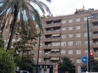 Appartement  Avenida baleares. Se vende piso en penya roja, valencia