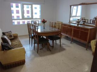 Piso  Calle nou d'octubre. Se vende piso en gandia, valencia