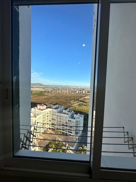 Foto d82583e0-676d-42fe-ba57-91c650fafcde. Location appartement avec parking piscine dans Playa del Puig El Puig de Santa Maria