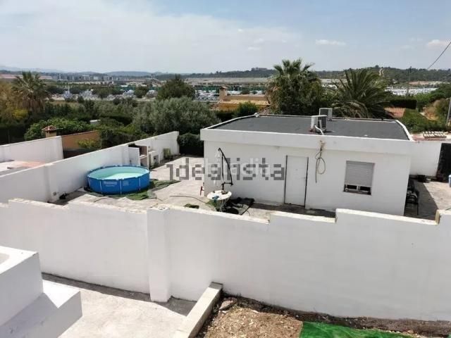 Foto df9f406e-32e7-4de7-9d2c-6a7a02eccf51. Pis amb aparcament piscina a Cheste