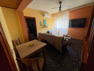 Pis a El Castellar i l'Oliverar