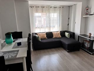 Etagenwohnung  Calle consuelo. Piso en el grau  valencia