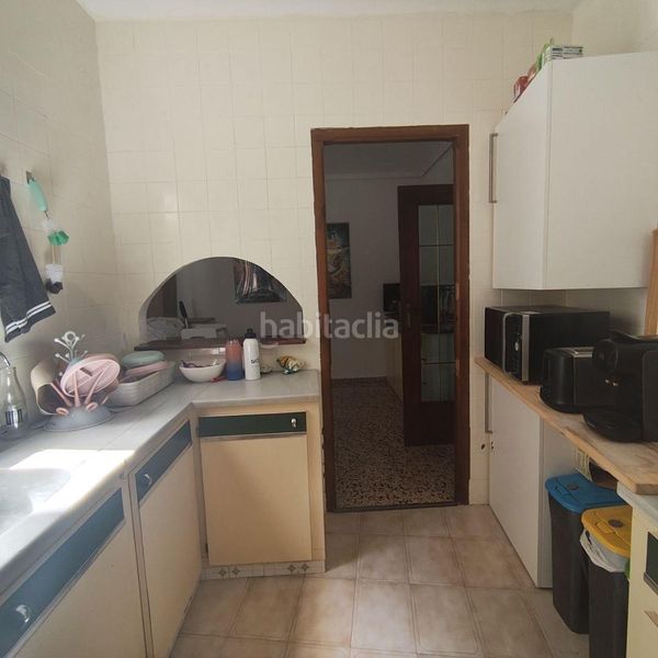 Foto f3d23a40-ce4b-432d-b714-8a8fc2cd3d8c. Pis a Sueca Sueca