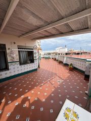 Pis  Calle pintor stolz. Se vende ático en nou moles, valencia