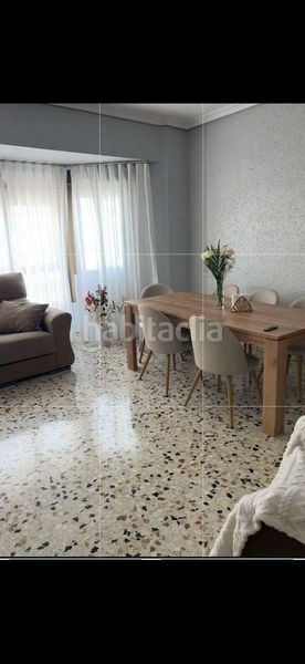 Foto b7999cfb-c036-41f3-90af-fadb9276d6f2. Pis a Sueca Sueca