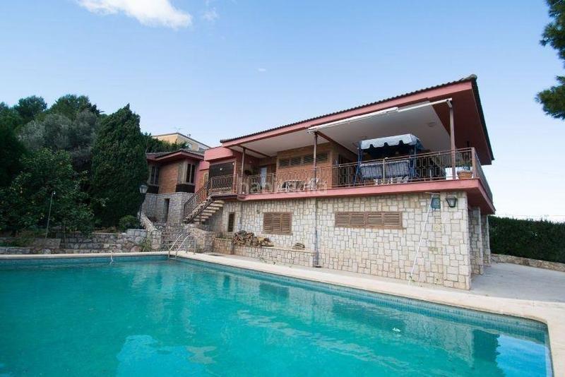 Foto c1b17362-390c-4bc4-95ad-2662232f492f. Chalet  en venta en calicanto en Cumbres de Calicanto Torrent