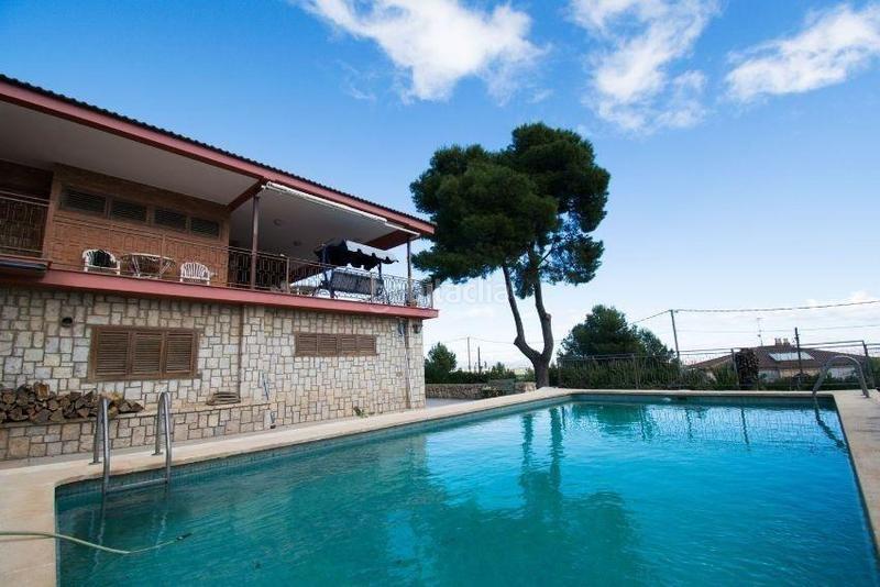 Foto d611cfd0-3432-4e74-8f58-73f369b0231c. Chalet  en venta en calicanto en Cumbres de Calicanto Torrent