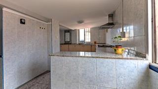 Maison  Avenida pablo iglesias. Se vende casa independiente en torrent alaquàs valencia