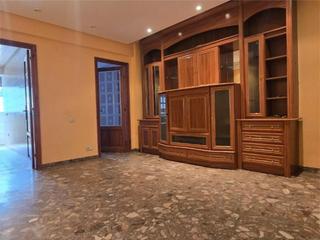 Pis  Avenida malvarrosa. Se vende piso en la malvarrosa, valencia