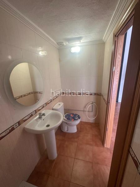 Foto b2daec55-beb0-45b8-8201-75038d3b42ac. Locale commerciale in Zona Avenida al Vedat Torrent
