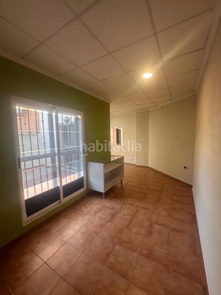 Foto f8cb181f-9dea-4759-8630-04b33c599c54. Locale commerciale in Zona Avenida al Vedat Torrent