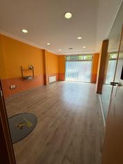 Location Local commercial  Calle cavite