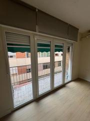 Appartement  Calle ramon y cajal. Se vende piso en manises, valencia