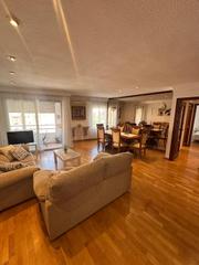 Location Appartement  Calle de àngel guimerà. Piso en alquiler en angel guimerá  valencia