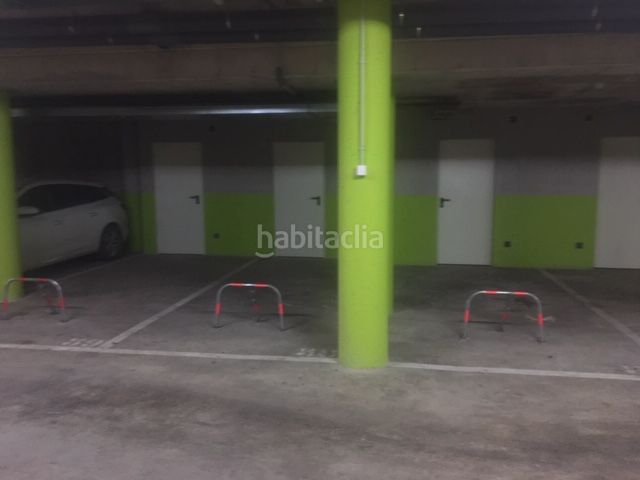 Foto be912169-5d6e-4021-9109-f56d2e56a5b9. Rent car parking in carrer de la farigola 35 in Vilablareix