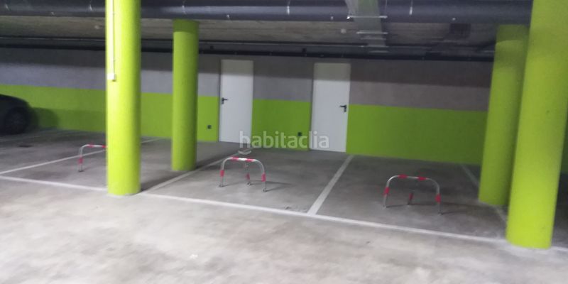 Foto fd1fbe79-273c-486f-b293-ed28b5f2cfe9. Rent car parking in carrer de la farigola 35 in Vilablareix