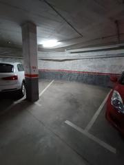 Location Parking voiture à Avinguda països catalans 16