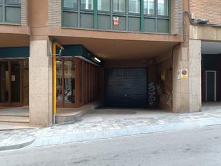 Miete Autoparkplatz in Carrer mare de déu del carmel 2