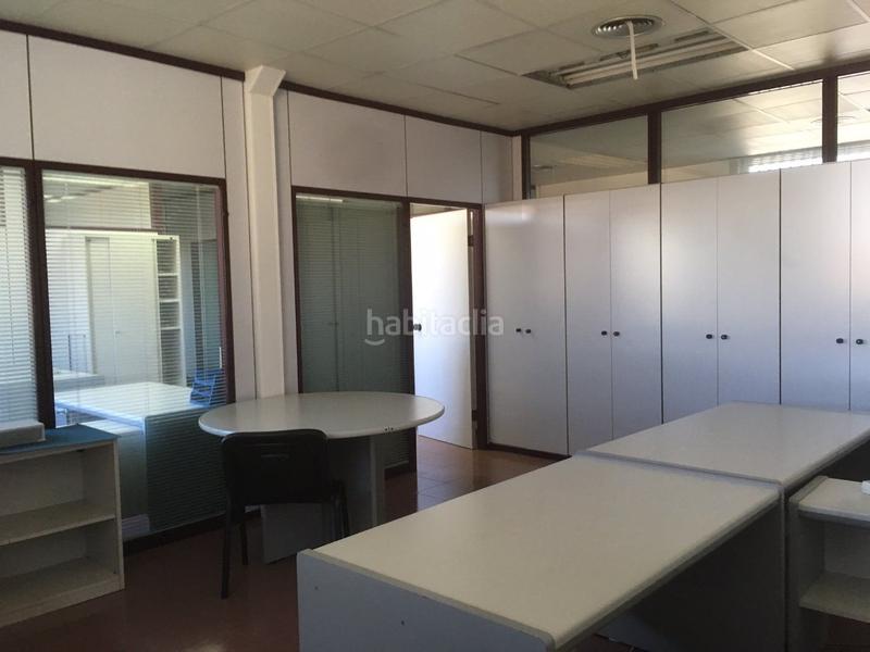 Foto 8f0c7b60-1705-428c-a5ce-c1ae2c0af801. Affitto ufficio con riscaldamento in Centre Hospitalet de Llobregat (L´)