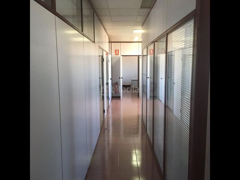 Foto c8c751f4-d262-45cc-9a77-6d70dcdef9c2. Location bureau avec chauffage dans Centre Hospitalet de Llobregat (L´)