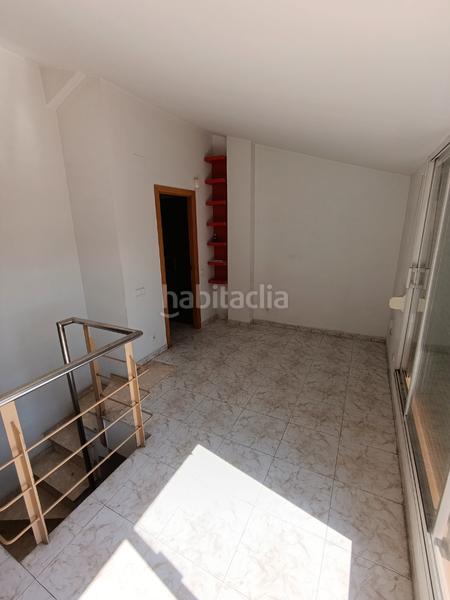 Foto 608e113f-2255-43b3-ab89-596668703eb2. Alquiler ático (cod.pt51) por temporada dúplex con 2hab can alzamora en Rubí