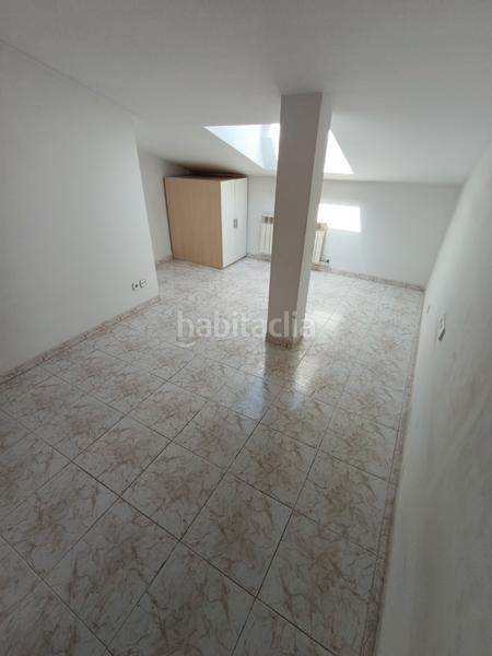 Foto f737f124-648d-4b01-8a27-559d0862caae. Alquiler ático (cod.pt51) por temporada dúplex con 2hab can alzamora en Rubí