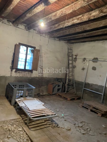 Foto 61d8b03d-a148-43ad-b4df-814402d906fc. Local comercial a carrer de prat de la riba 172 a Juneda