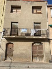 Maison à Carrer de prat de la riba 49. Casa a reformar,  amb possibilitats