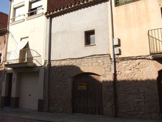 Casa en Sant jaume 15. Casa con 3 habitaciones con parking